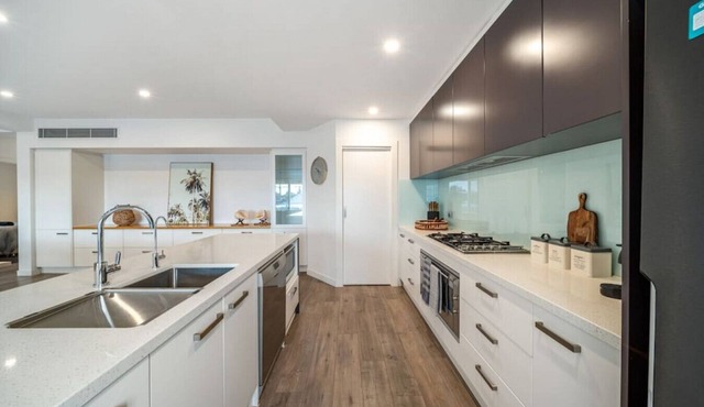 Level Up Henley—Family Beachside Living