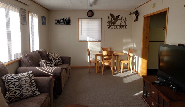 Lewellen Escape- Two full baths and Pet Friendly!