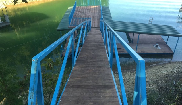 LEWIS SMITH LAKE COVE PRIVACY BEAUTIFUL VIEWS BOAT DOCK AND SLIP BREMEN AL