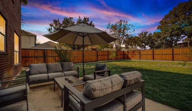 Lewisville Estate - Spacious 5BR w/Game Room