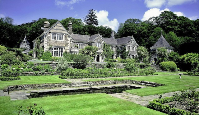 Lewtrenchard Manor