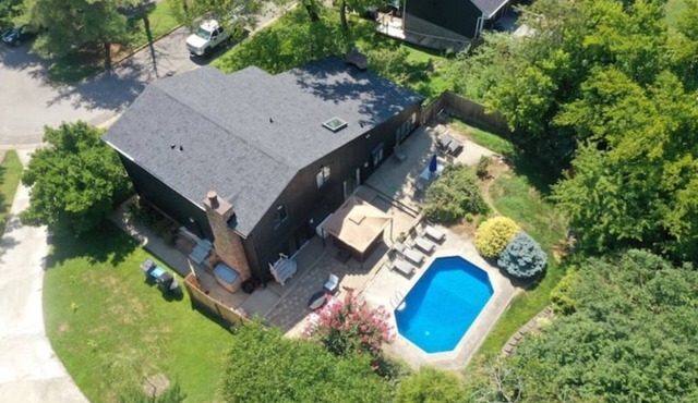 Lexington Fun Zone! Pool! HotTub! Arcade! Games!