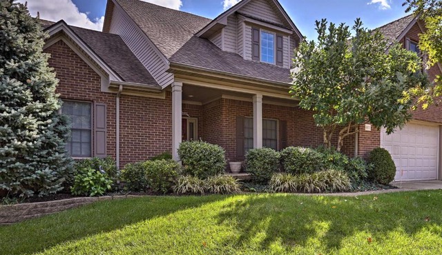Lexington House with Spacious Deck and Fireplace!