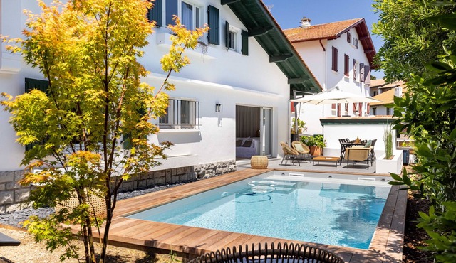 LEYORRA - House in Guéthary, swimming pool -Barnes