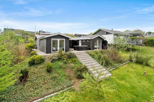 LF11113-Struer-Raevlingevej-4