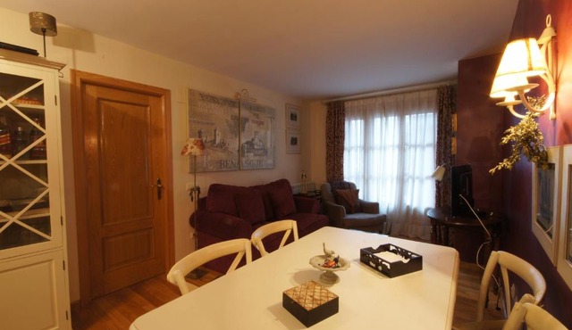 LH Apartamento Sayo VIII