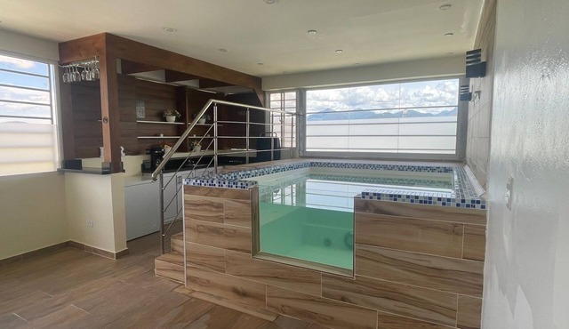 LIANA’s Rooftop .Penthouse with Private indoor Jacuzzi