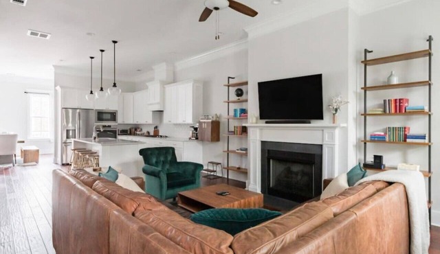 Liberty House - 3 Bedroom Downtown with Easy Parking