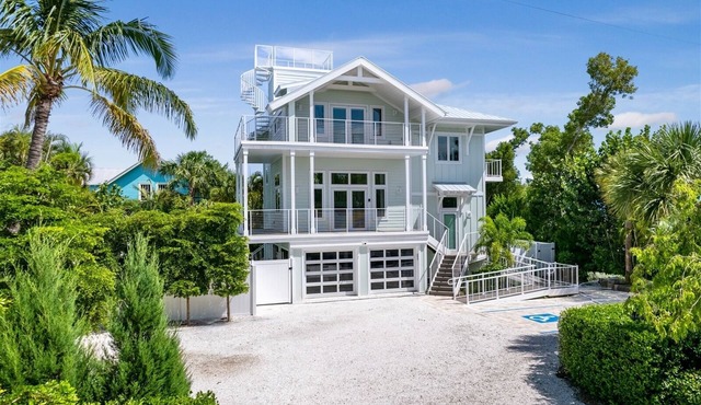 Library Way Retreat: Your Sanibel Oasis with Private Pool, Spa, & Sun Deck