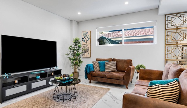 Lidcombe Luxe on Eric Spacious Stay mins to Olympic Park