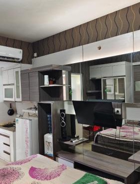 Lidya Room at student castle apartemen