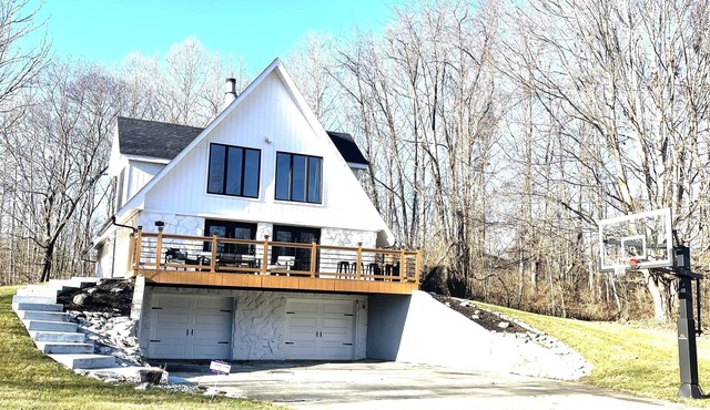 Life-Giving, Quiet retreat only 25 min west of Indpls. Peace, Pace, & Gratitude