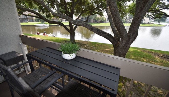 Life is better on Lake Conroe @ 608 in charming Montgomery, TX