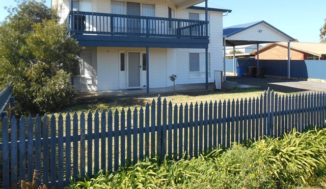 Life's No Rehearsal ~ on Esplanade ~ Balcony Sea Views