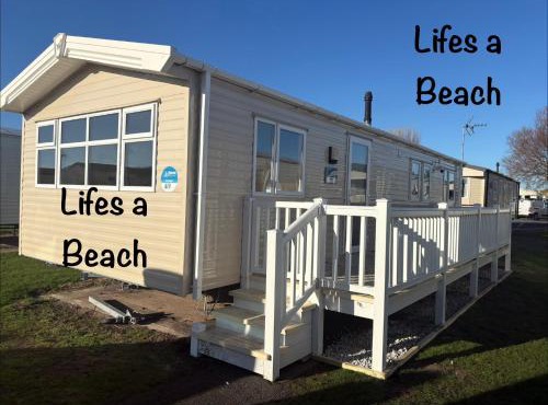 Lifes a Beach on Presthaven Sands