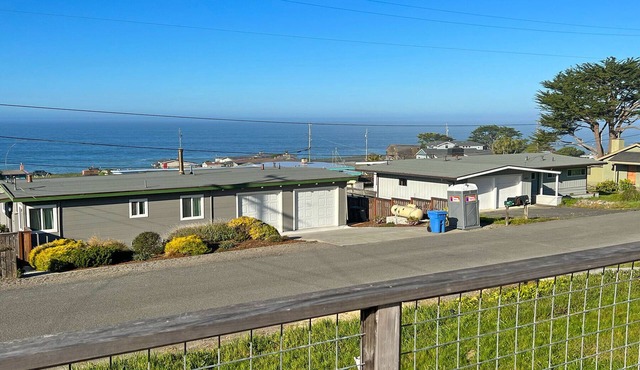 Lifes a Beach - Quaint community north of BB, nice views.