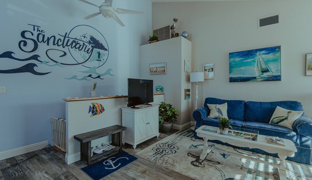 Light and airy sanctuary one block from the water