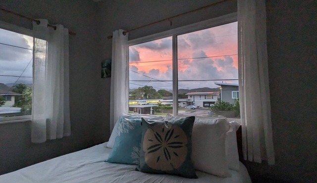 Light and breezy Kailua apartment