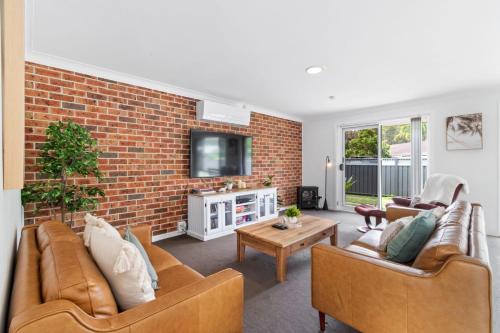 Light and Bright at Maloneys managed by Batemans Bay Accom