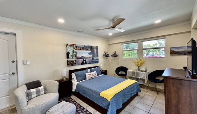 Light and bright modern beach studio