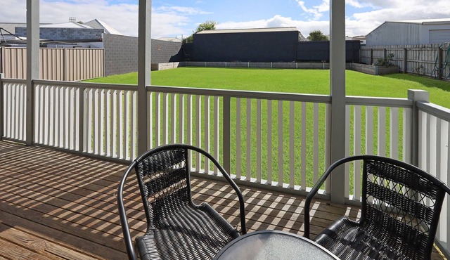 Light & bright home ready to enjoy