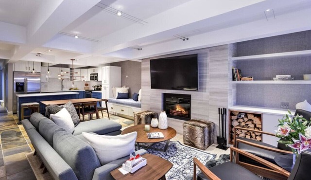 Light-Filled Condo in Aspen