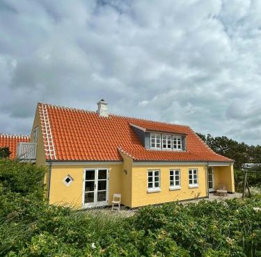 Light-Filled Cottage By Skagen's Dunes