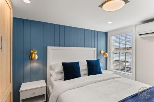 Light House Suite 202 at Captains Row Downtown