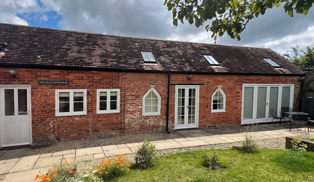 Light, independent space in Heytesbury, near Warminster