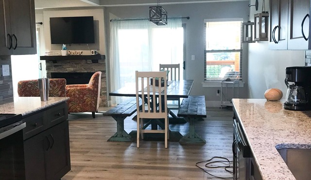 Light N Up with a little RNR on Table Rock Lake