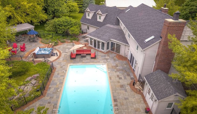 Lighthouse | 9BR Resort · Pool · Arcade · Hot Tub