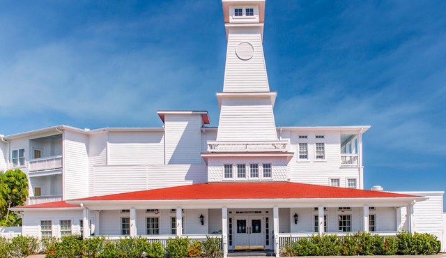 Lighthouse Inn at Aransas Bay