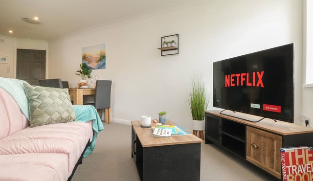 LIGHTHOUSE LOFTS - ST ANTHONY, family friendly in Camborne