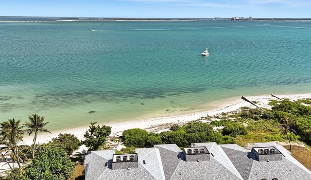 Lighthouse Resort and Club
