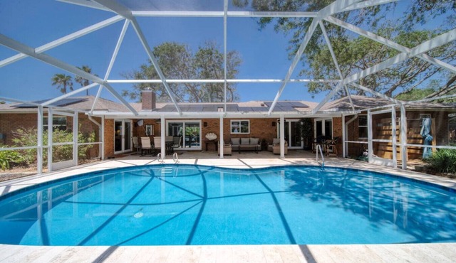 Lighthouse Retreat With A Pool