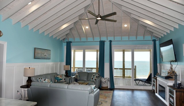 Lighthouse View | Direct Gulf-Front Beach House