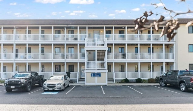 Lighthouse Village | 2BR 2BA Bayside Uptown Condo