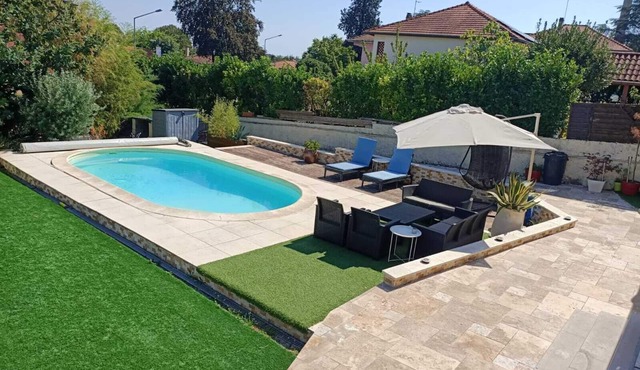 🦋 Liittle Cocoon - Private Parking - Near Tram & Métro