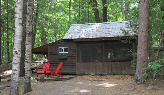 Lil' Cabin @ Daggett Lake