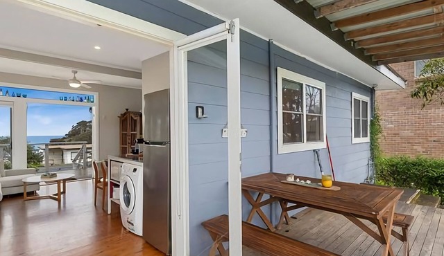 Lil Shack by the Sea