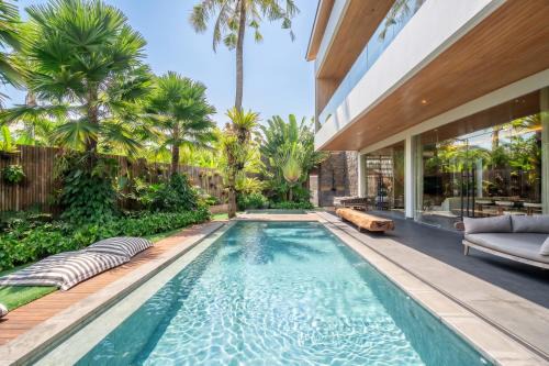 Lila Villa - Family and Group Retreat with Private Pool in Pererenan