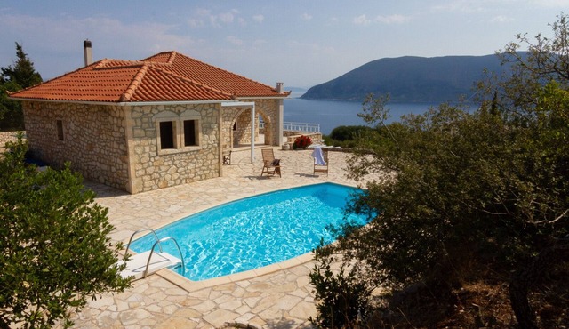 Liladi Stone-Built Villa With Exclusive Pool.