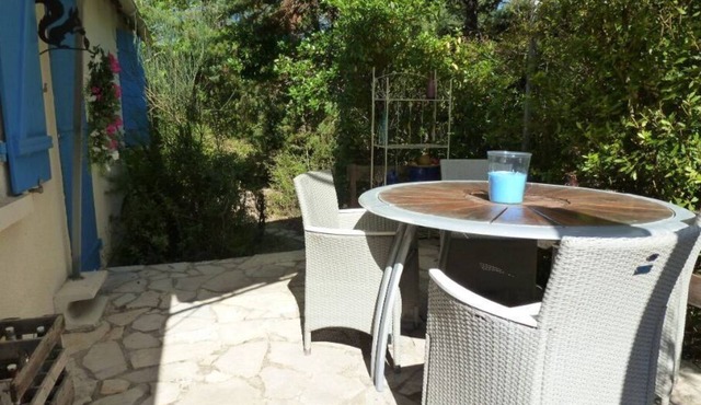 Lilliputienne - Two Bedroom Resort, Sleeps 5