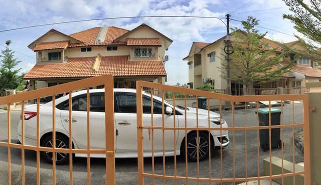 Lily Homestay Kangar