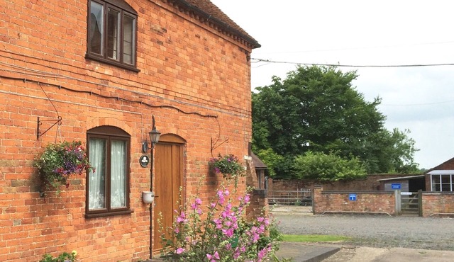 Lily - Peaceful farm cottage, safe parking, ideal for NEC & Stratford upon Avon