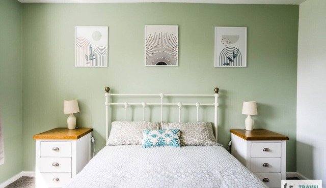 Lily's Stay Central Parking