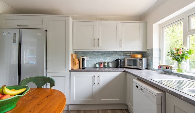 Lilywood - a holiday let by Bloom Stays that sleeps 12 guests in 4 bedrooms