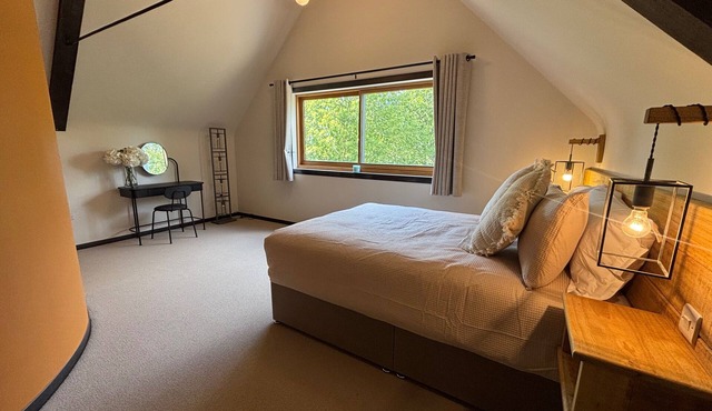 Lime Tree House - Sleeps 12 - Hot Tub