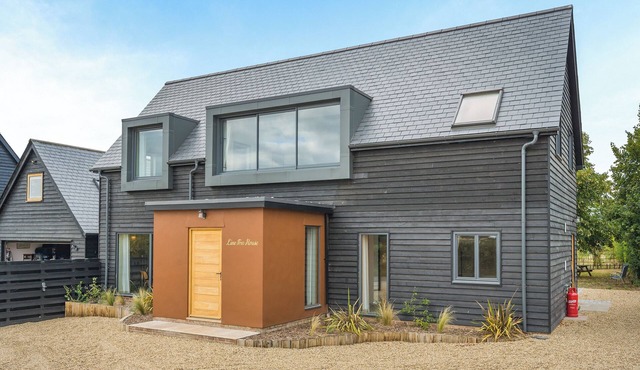 Lime Tree House - UK49477