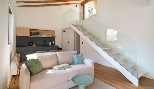 Limehome Pamplona Hilarión Eslava